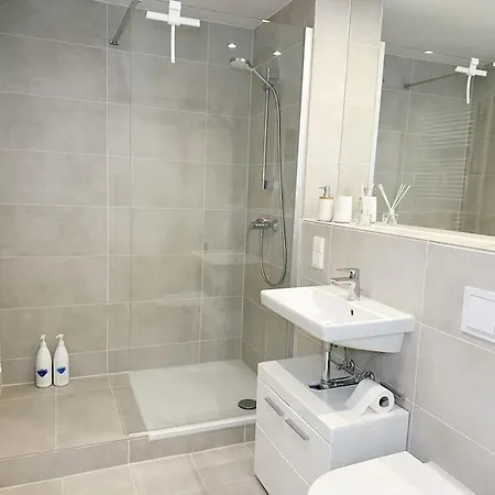 Neu & Schick: Kueche Inkl. Kaffee Διαμέρισμα