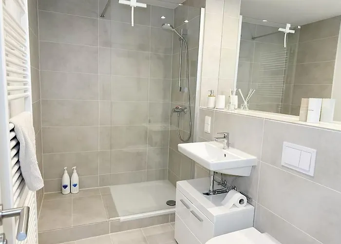 Neu & Schick: Kueche Inkl. Kaffee 公寓