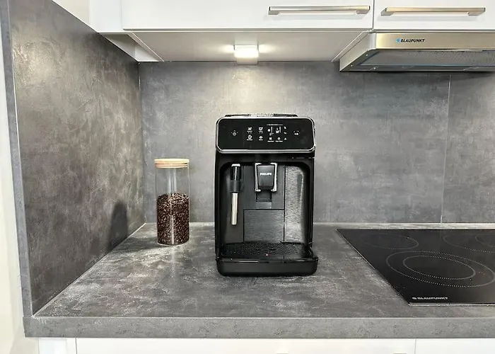 Neu & Schick: Kueche Inkl. Kaffee